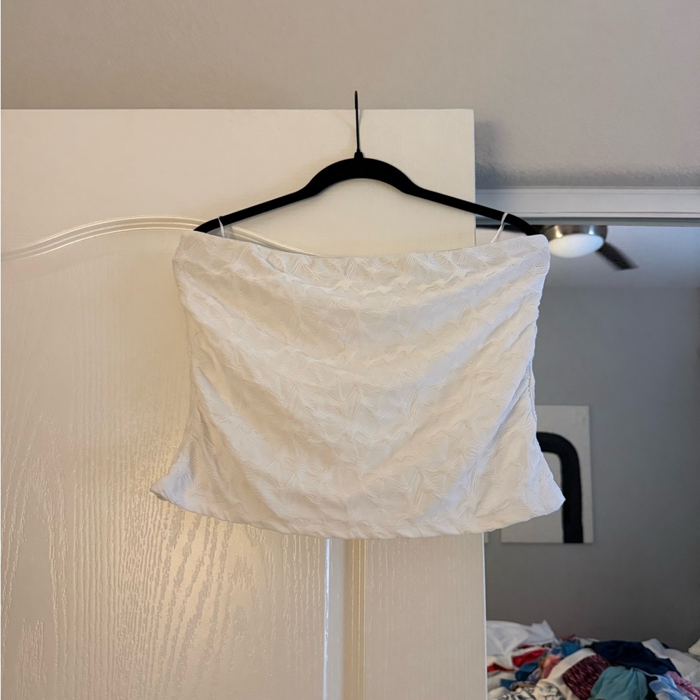 Strapless Textured Tube Top